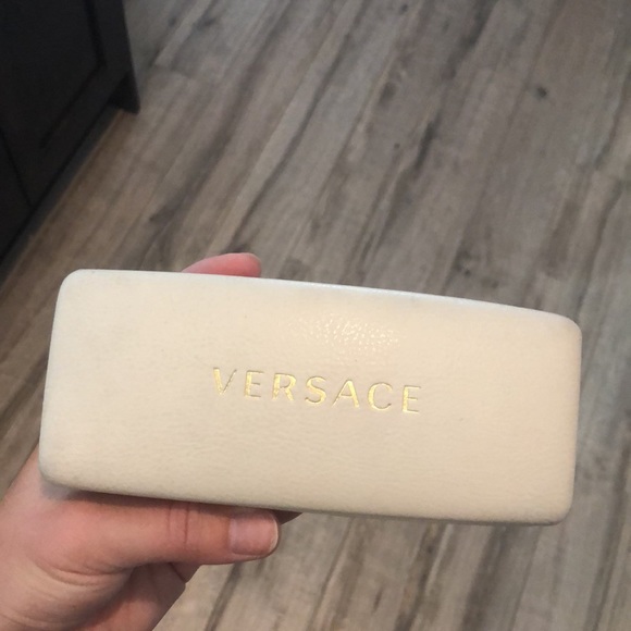 Versace sunglass case white velvet velour inside - Picture 6 of 6